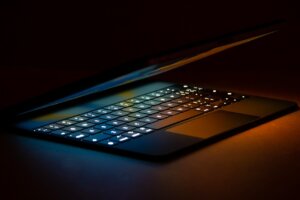 マウスコンピューターがDTMにおすすめの理由【mouse A B ノートパソコンで音楽制作】